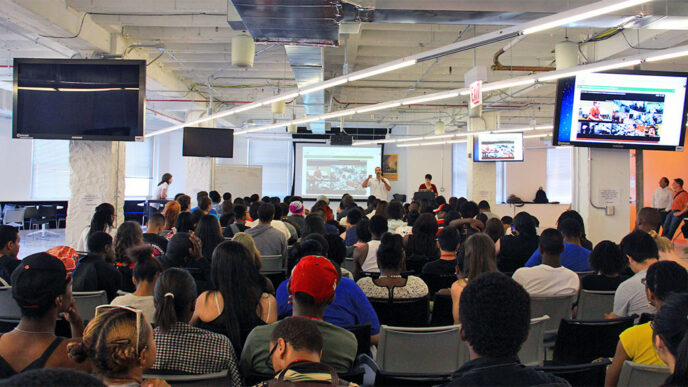 Teens participating in a Smart Chicago technology program.